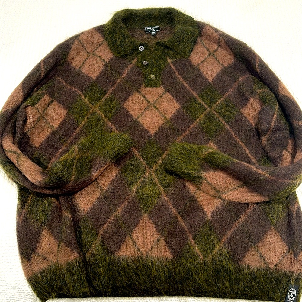 TODD SNYDER. ITALIAN YARN. NEVER WORN. $329. Never worn XXL fits like an XL